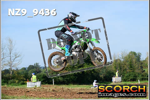Experts-067