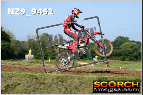 Experts-079