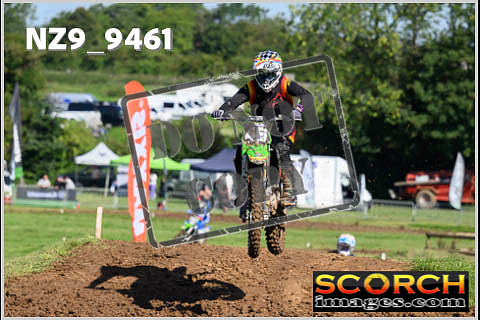Experts-088