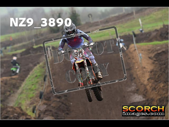 Experts-085