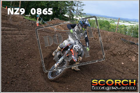 Experts-063