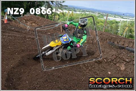Experts-064