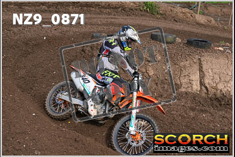 Experts-069