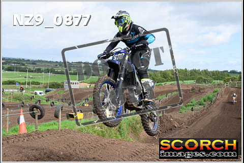 Experts-075
