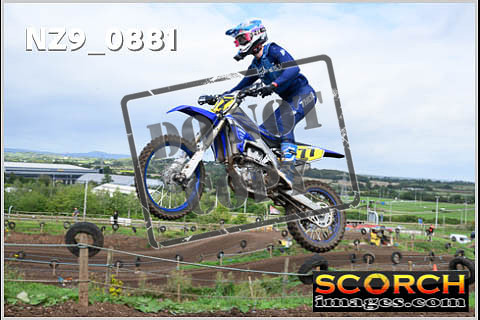 Experts-079