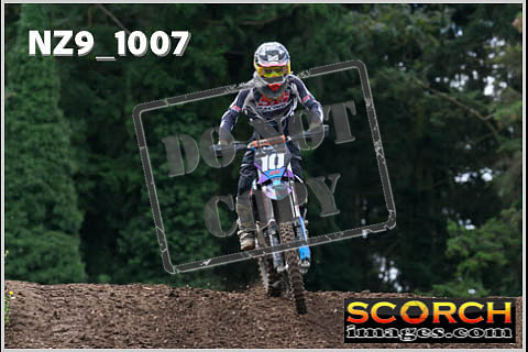 Experts-087