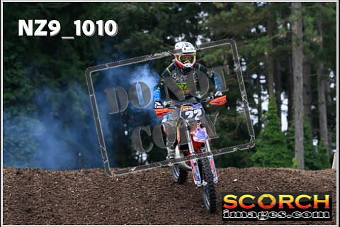 Experts-090
