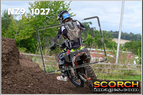Experts-106