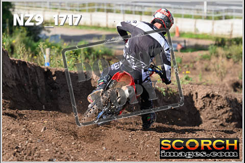 Experts-084
