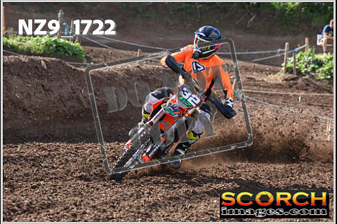 Experts-088