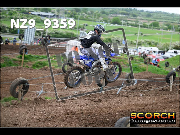 Experts-078