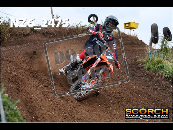 Experts-055