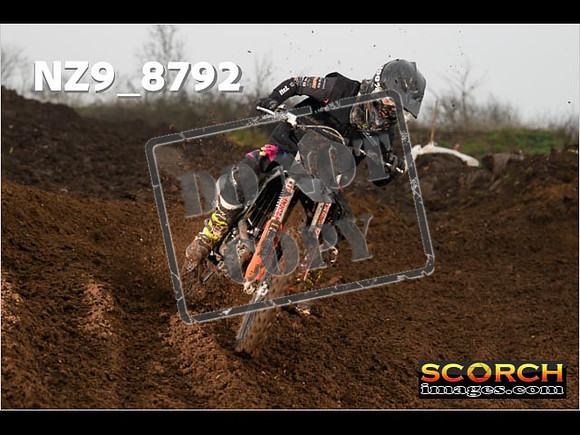 Experts-088