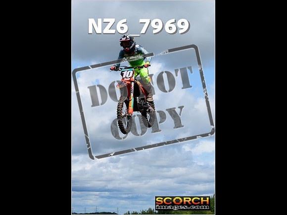Experts-135
