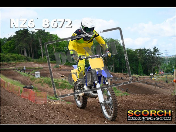 Experts-083