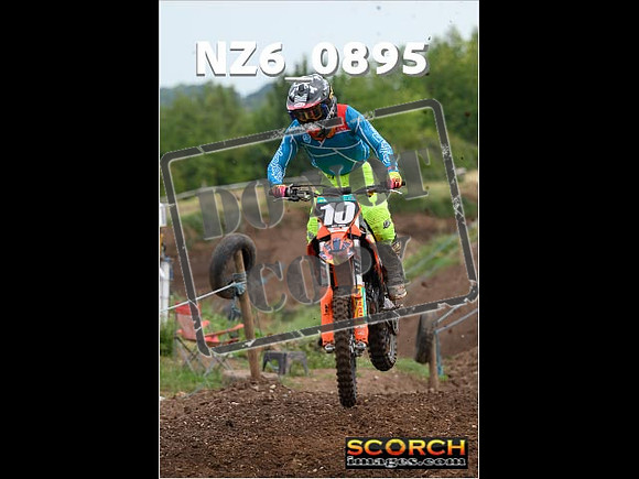 Experts-088