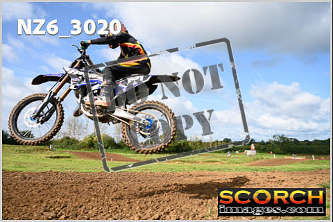 Experts-050
