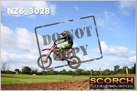 85'S-033