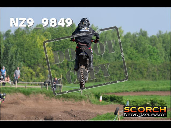 Experts-115