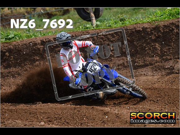 Experts-072
