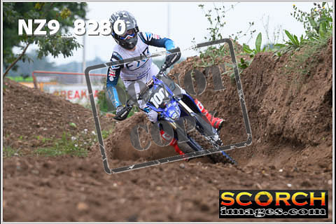 Experts-026