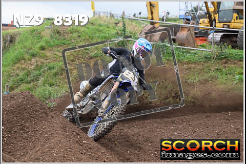 Experts-063