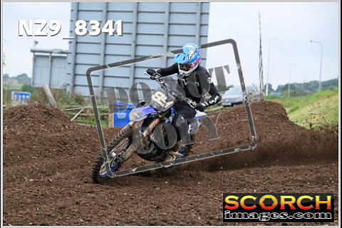 Experts-083