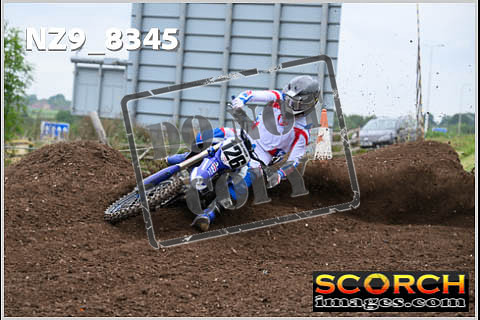 Experts-087