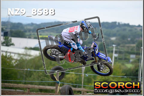 Experts-094