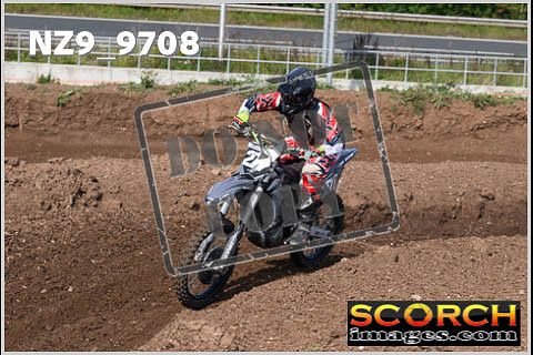 Inters Green-030