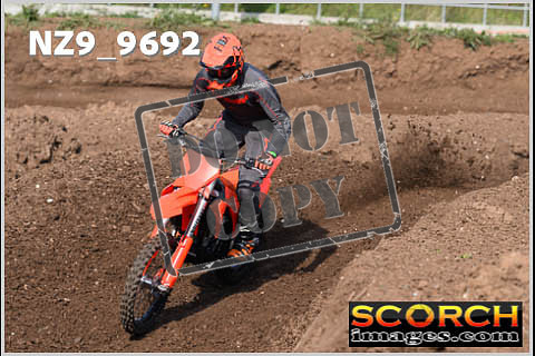Inters Green-015