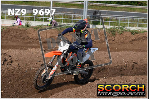 Inters Green-020