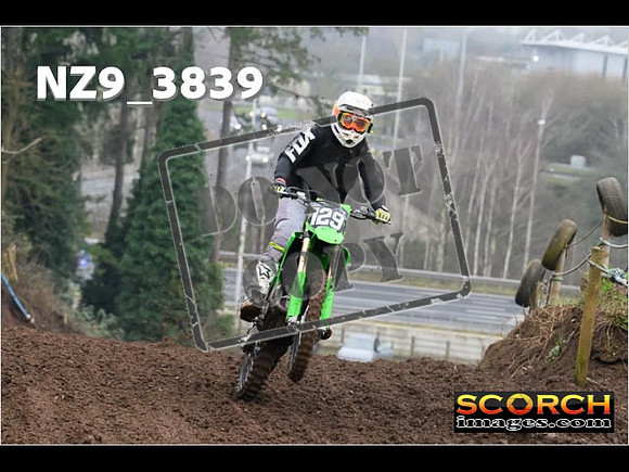 Experts-035