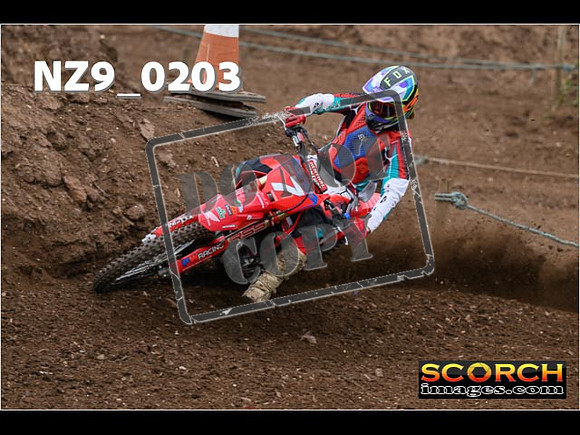 Thur25Apr-310