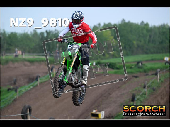Experts-082