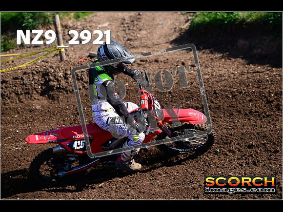 Experts-093
