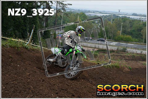Experts-052