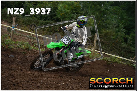 Experts-063