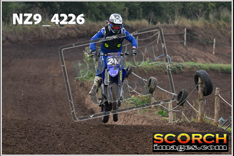 Experts-079