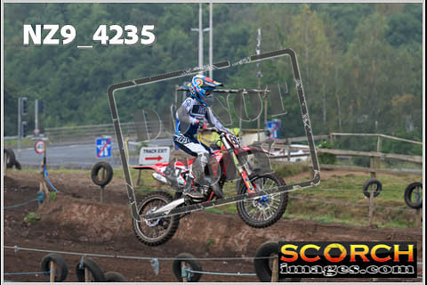 Experts-088