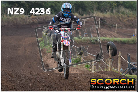 Experts-089