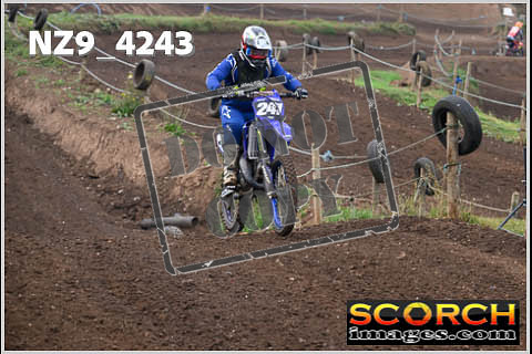 Experts-096