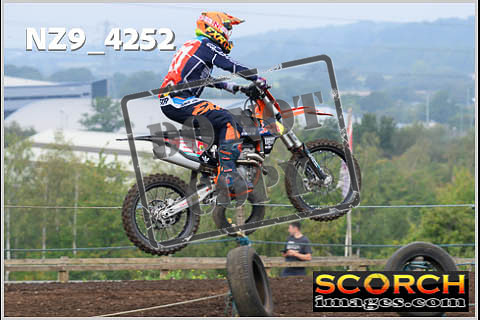 Experts-105