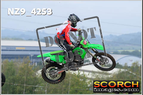 Experts-106
