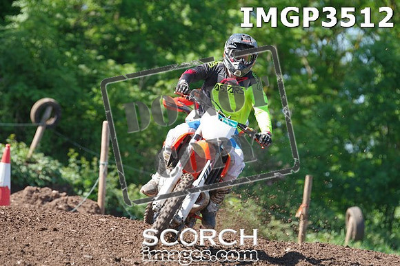 IMGP3512