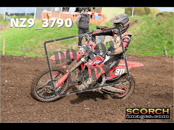 Inters-562