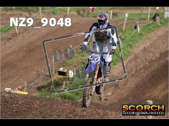 Experts-097