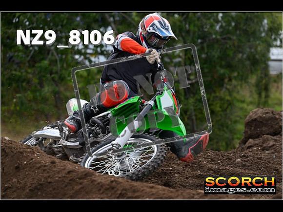 Experts-047
