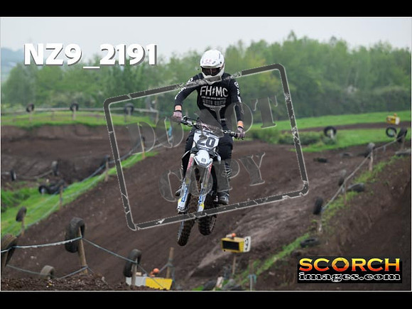 Thur 02 May-074