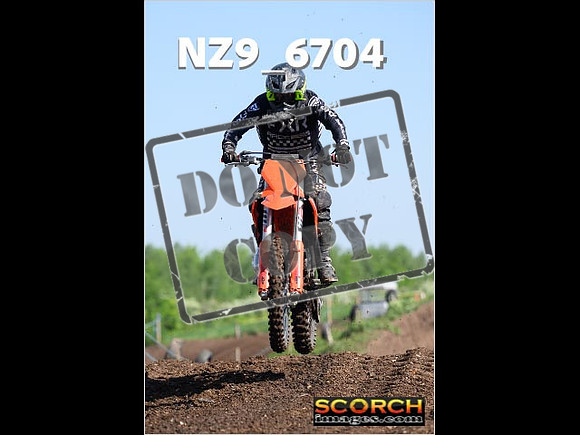 Thur01May-009
